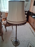 Állólámpa / klasszikus/vintage textil lámpaernyővel és rojtos díszítéssel./