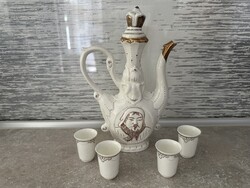 KÜLÖNLEGES, KELETI MOTÍVUMOS PORCELÁN LIKŐRÖS PALACK DUGÓVAL – JELZÉS NÉLKÜLI DARAB