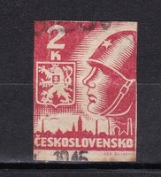 1945 Csehszlovákia 2kc Szovjet Katona Pecsételt Vágott Bélyeg