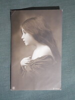Képeslap,fotó művészet,kislány modell,korhű ruházat,divat,tiszti katona levél,1917-