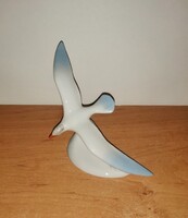 Hollóházi porcelán repülő sirály figura