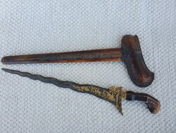 Antique Javan Kris dagger – 11-wave blade, gilded, carved wood sheath