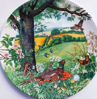 Wedgwood angol dísztányér - mezők állatai - Colin Newman rajza