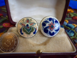 Zsolnai porcelán kitűzők 2 db