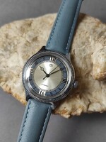 Vintage Soviet Wostok 17 Jewels Mechanical Wristwatch