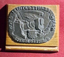 Soviet-era MMG Factory Commemorative Plaque – Szentgotthárd, Welder Worker, Wooden Base