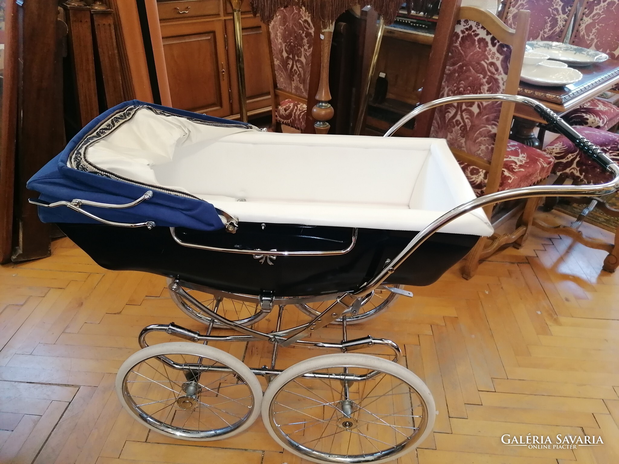 Silver cross heritage stroller 1974 Other antiques Galeria