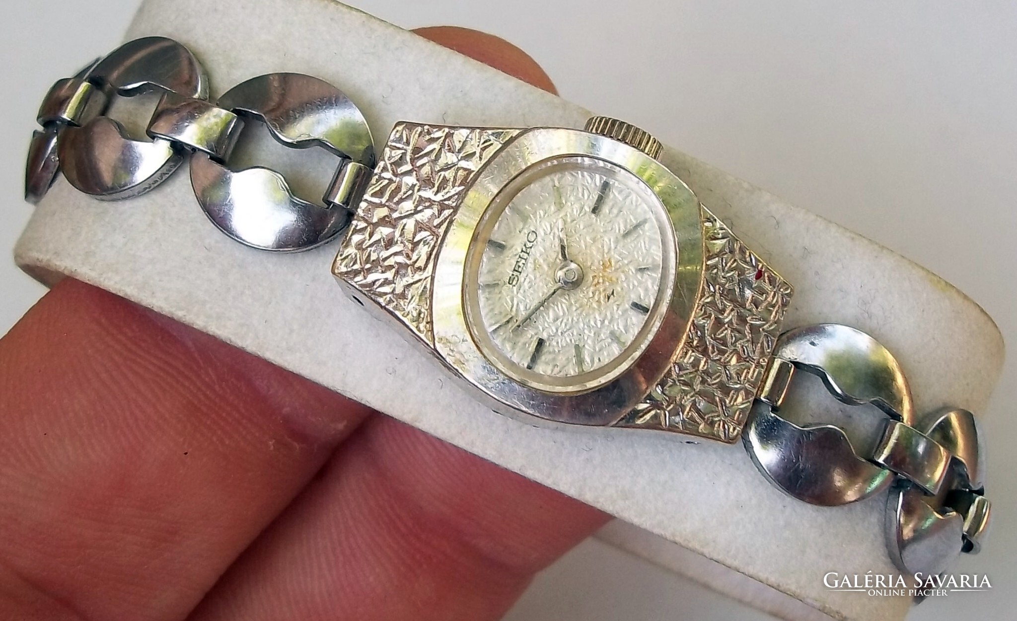 Vintage womens seiko on sale watches for sale