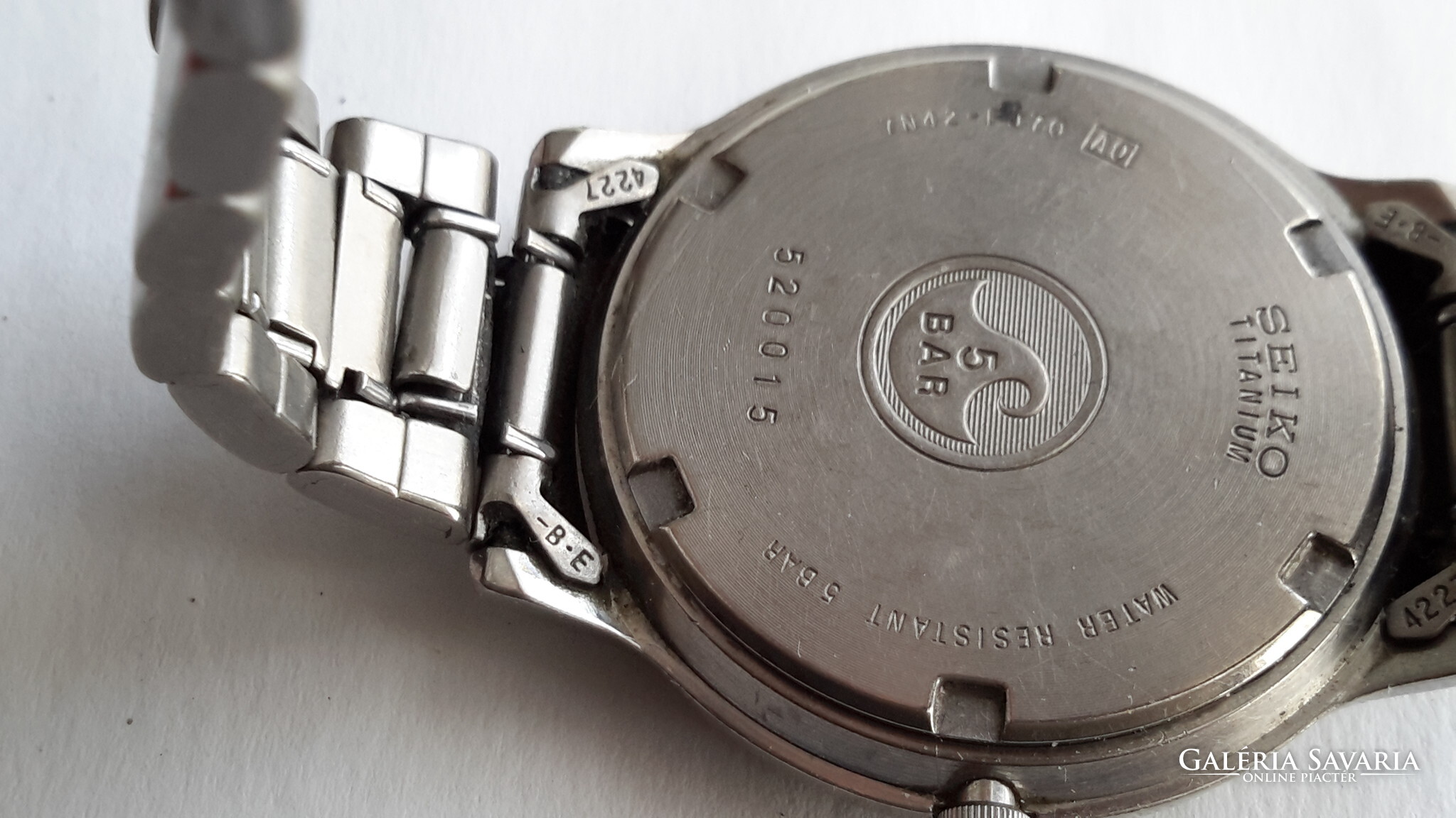 Seiko titanium 5 bar quartz, men's watch - Clocks & Watches | Galeria  Savaria online marketplace - Buy or sell on a credible, high quality  platform.