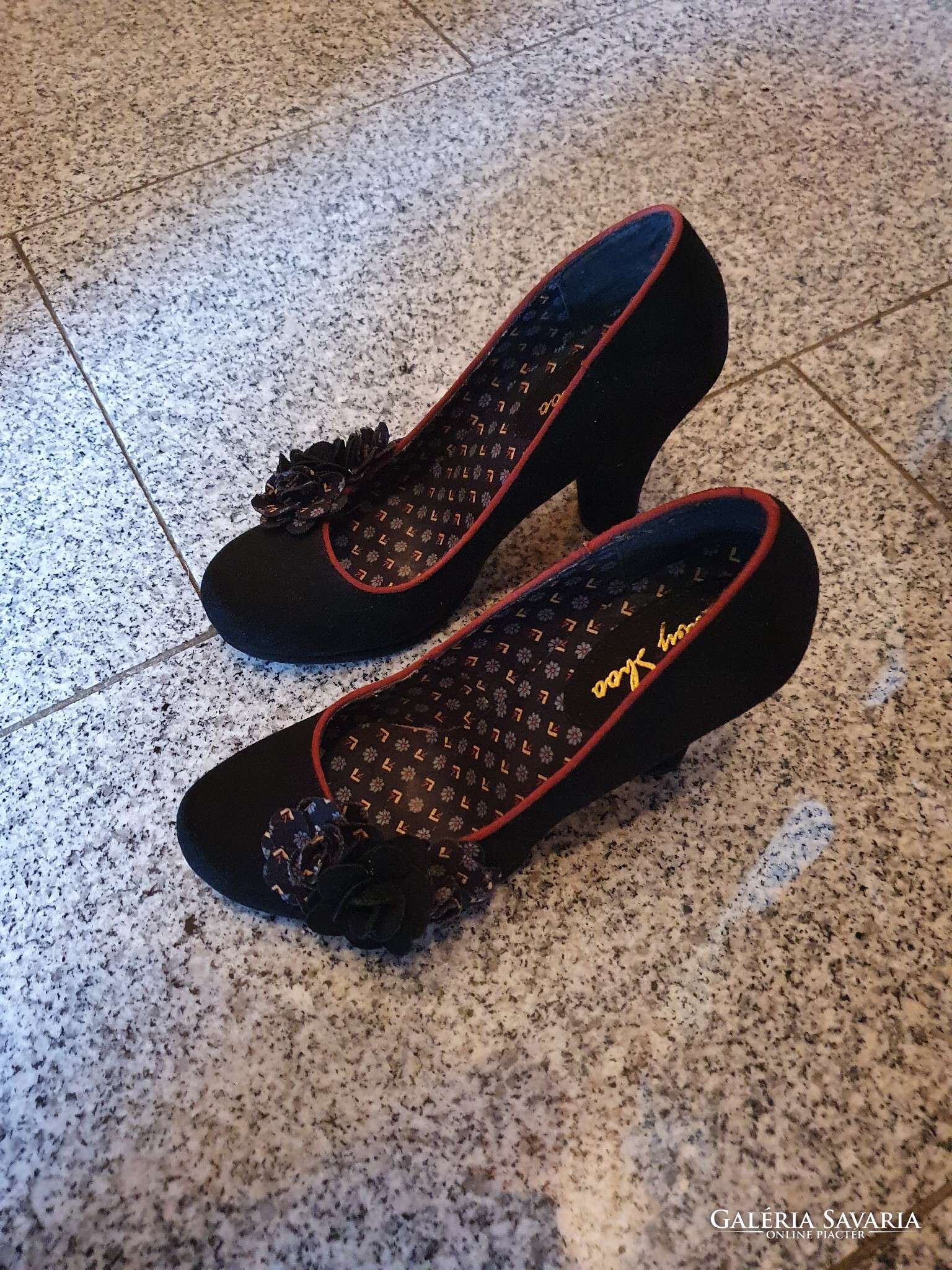 Vintage on sale shoes online