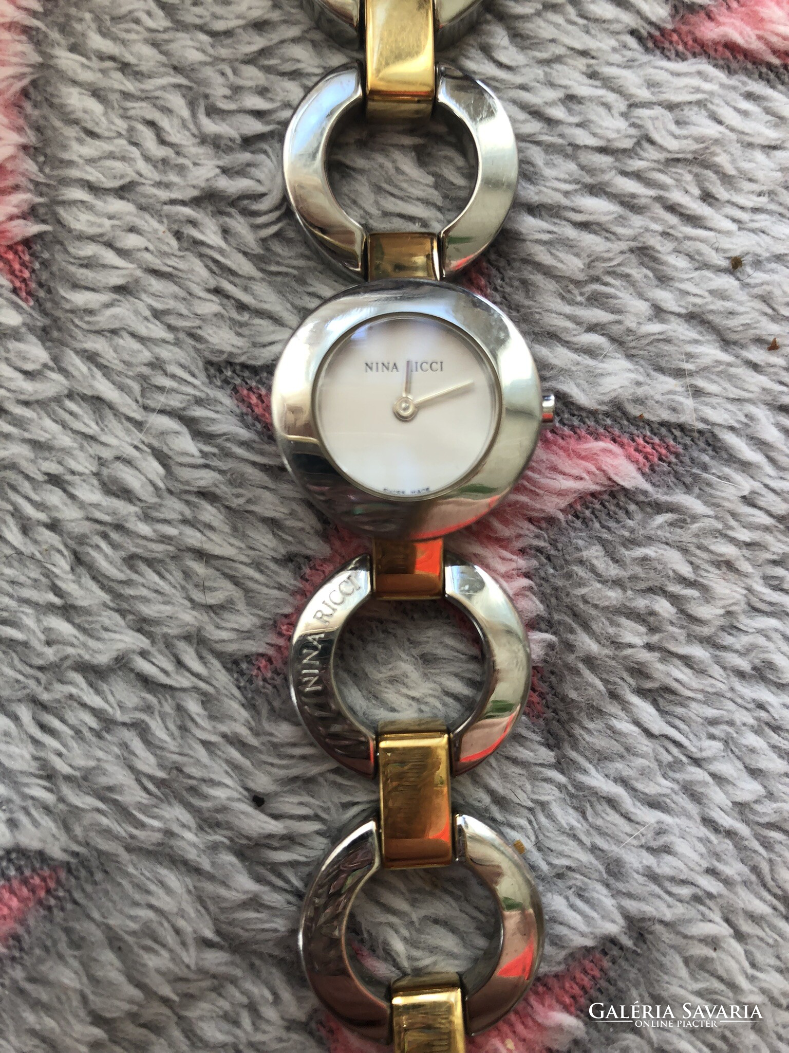 Nina ricci best sale watches official website