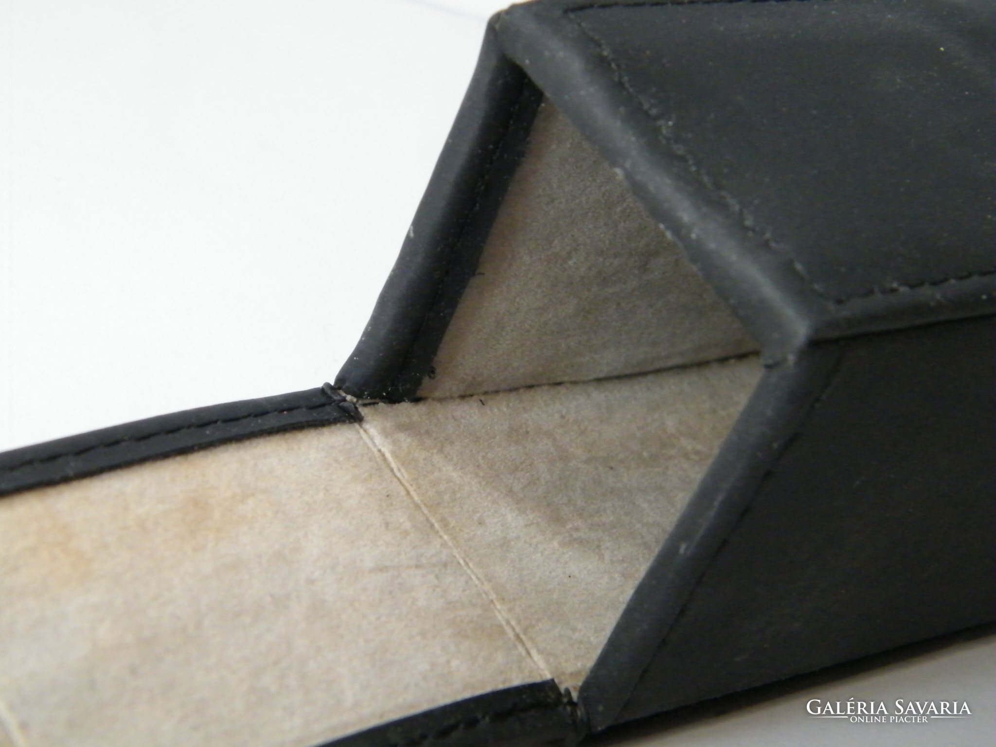 Tag heuer top glasses case