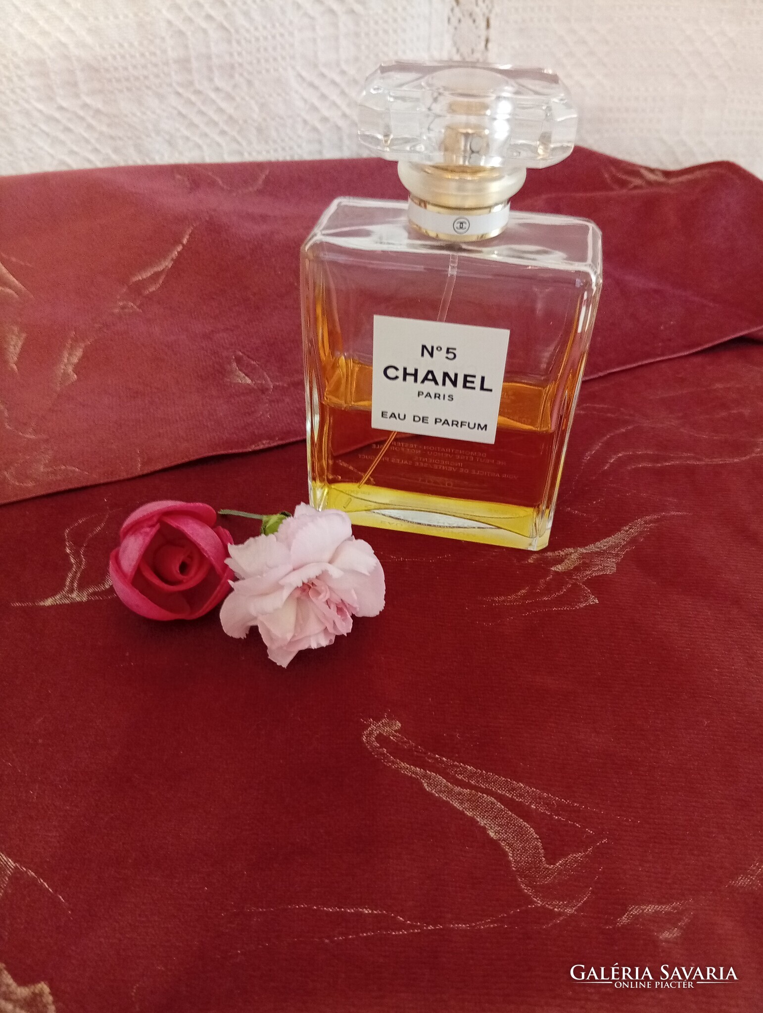 美品‼︎ ◆CHANEL◆ 大判スカーフ 85×85 ブローチ柄 シャネル chanel for sale | Galeria Savaria online marketplace - Buy