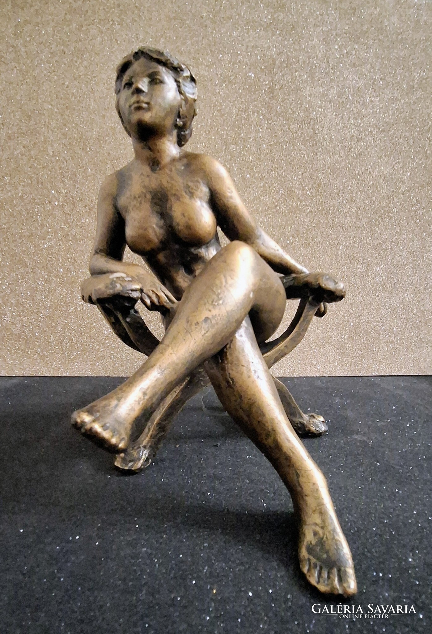 László Kutas: seated woman (bronze statue) - Statues | Galeria