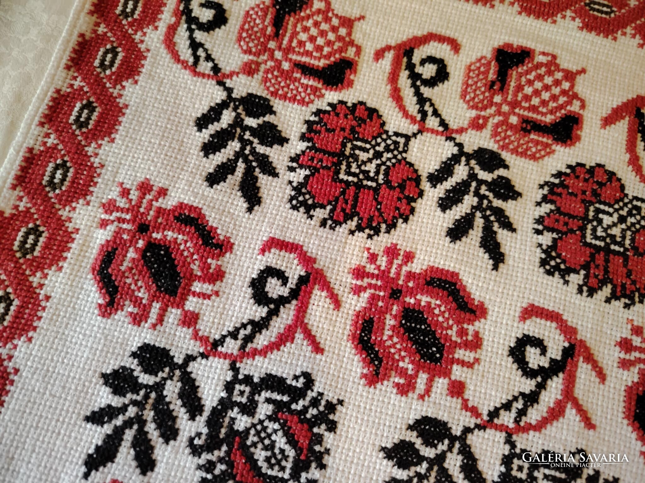 Cross stitched tablecloth - Carpets & Rugs, Textiles | Galeria Savaria ...