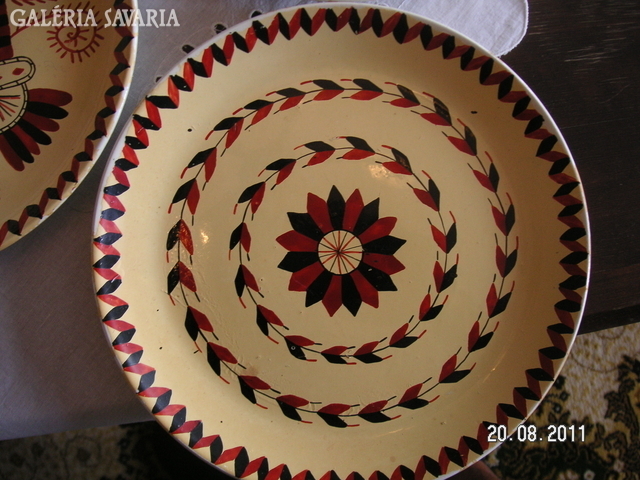 Granit tányérok, 3 db , falra akasztható. 23,5 cm