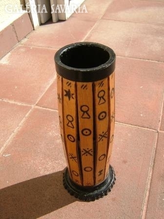 Wooden umbrella stand with iron insert v. Vase (small)