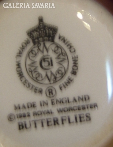 Royal Worcester váza (Butterfly)