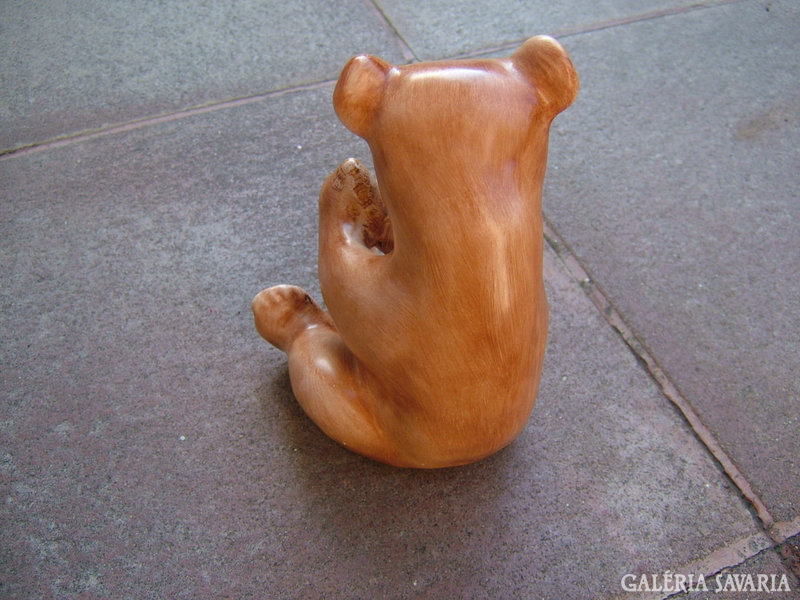 Bodrogkeresztúr ceramics - bear coma with honey