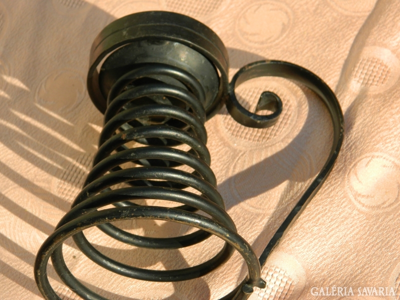 Wrought iron spring pattern modern table candle holder
