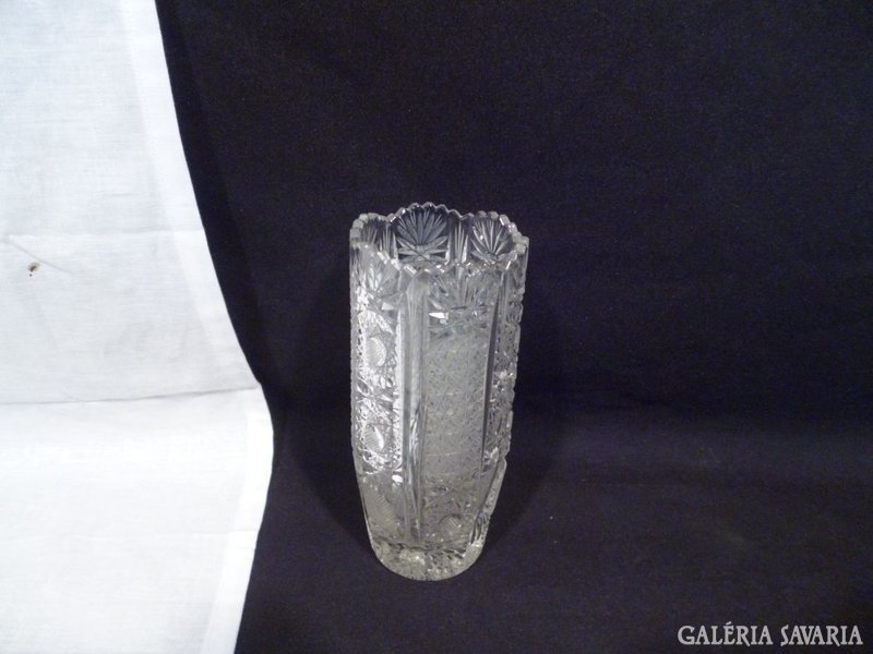 4850 J3 Régi csiszolt üveg kristály váza 16 cm