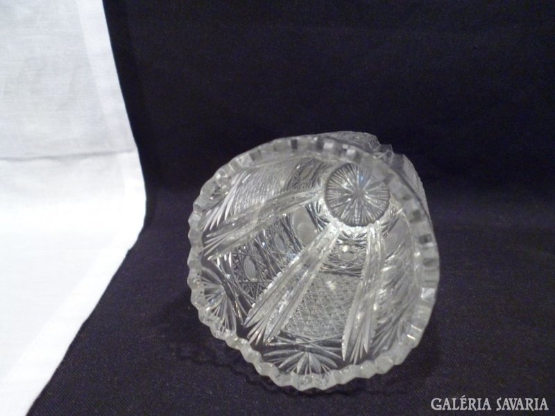 4850 J3 Régi csiszolt üveg kristály váza 16 cm