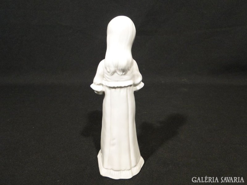 5246 Régi jelzetlen porcelán kislány szobor