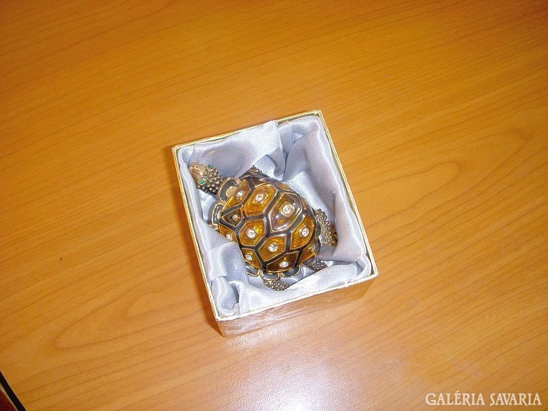 Special holder for gift jewelry