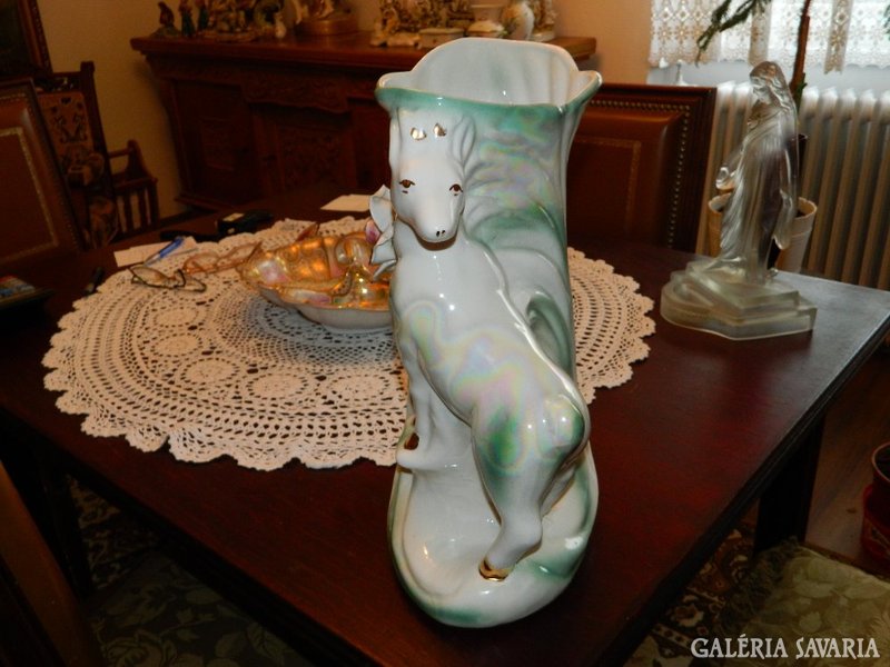 Nápolyi - jelzett Capodimonte óriás váza őzzel