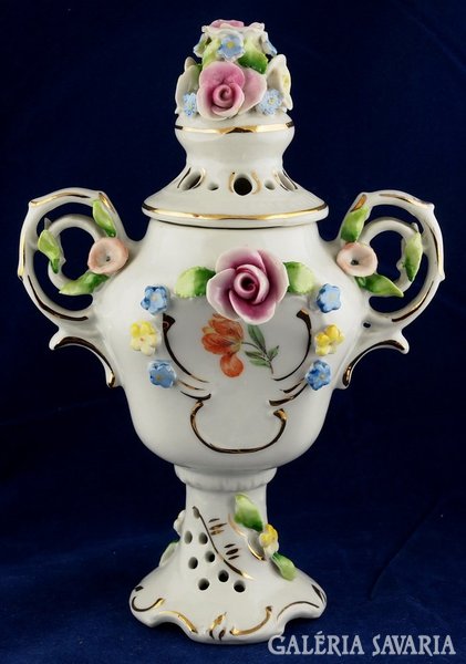 Antique lid vase