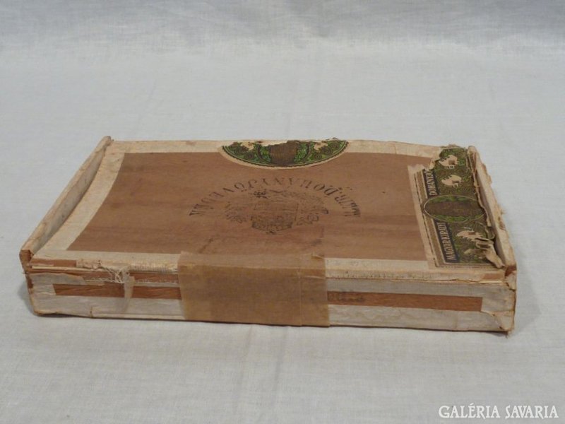 4101 H3 Antik királyi szivaros doboz LŐCSE