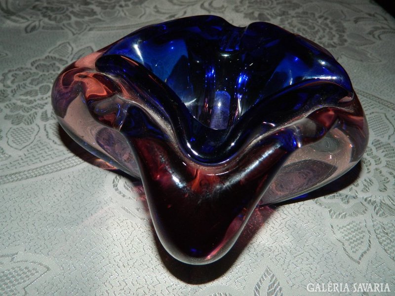 Murano mauve - cobalt colored ashtray centerpiece