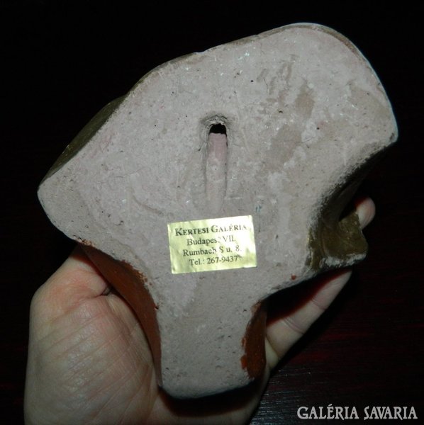 Kertesi Galéria terméke: kerámia fali brüszt