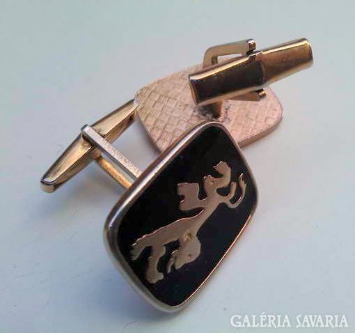 Cufflinks