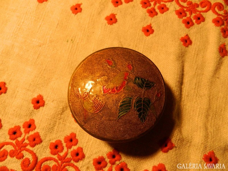 Bonbonier decorated with copper fire enamel