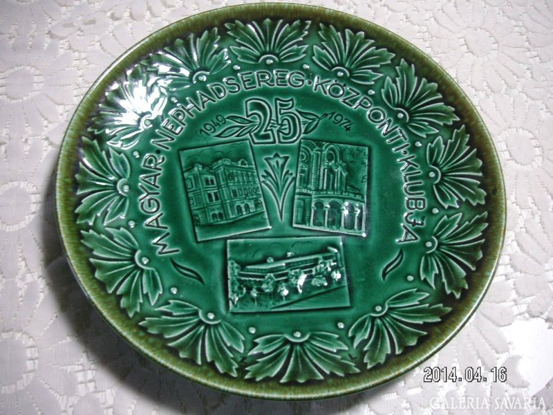 Distányér, Hungarian People's Army Club 25-year anniversary wall plate.