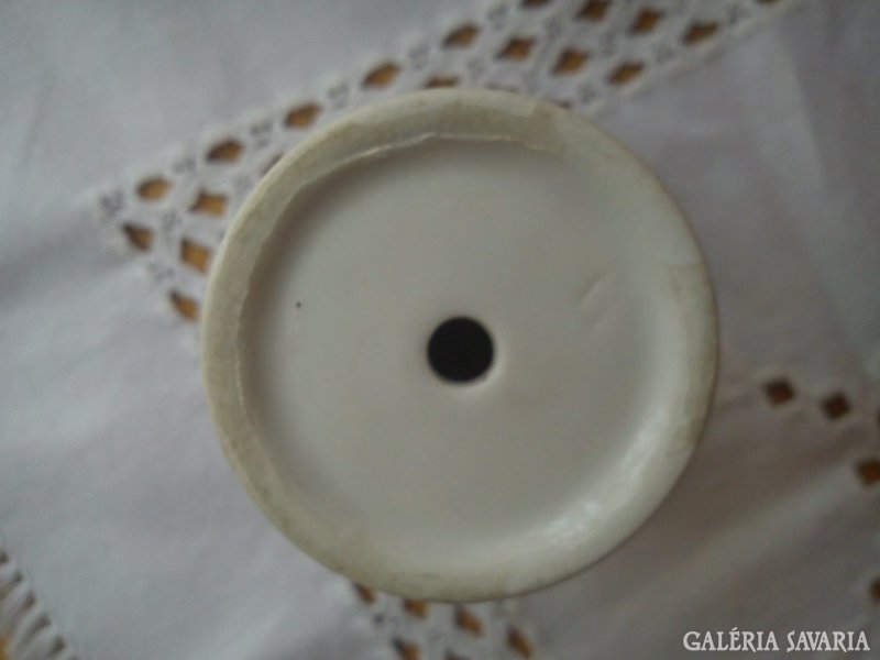 Porcelain vase for dried flowers