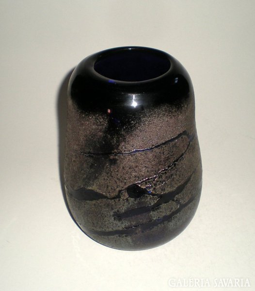 Irrizáló üveg váza