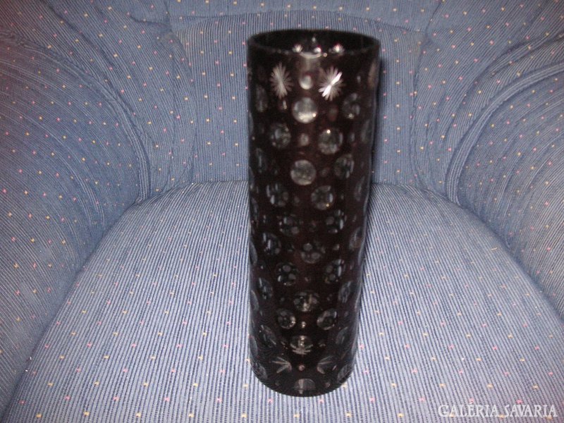 A glass vase of polished lips