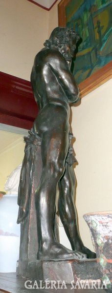 Álló mázas kerámia férfi-szobor