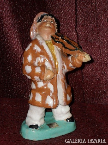 Szécs ceramic figurine ( dbz 0012 )