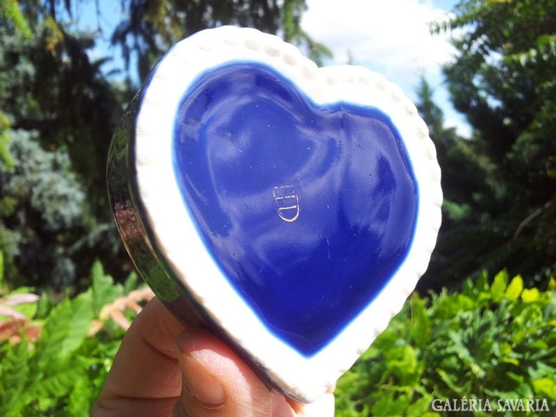 Altwien heart shaped bonbonier