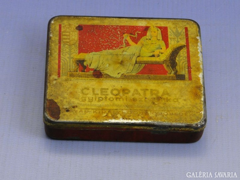 0A358 Antik CLEOPATRA cigarettás pléh doboz