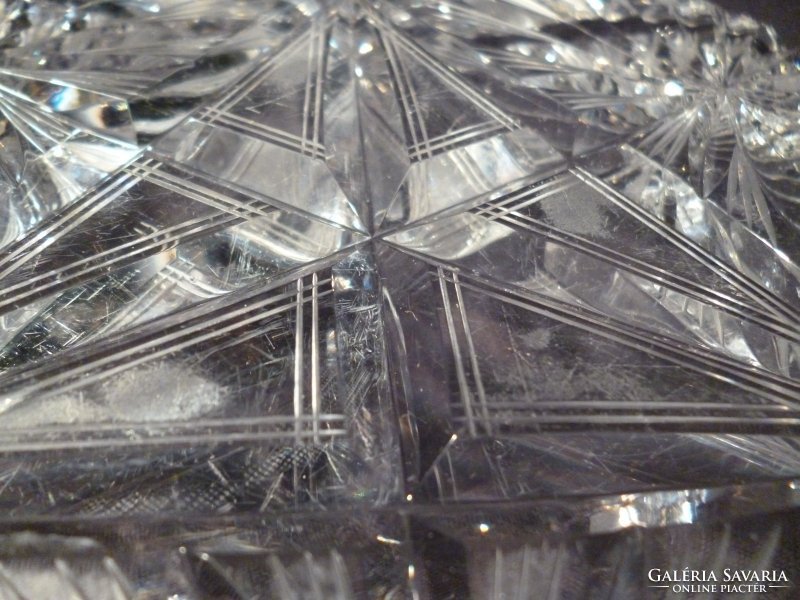 Y044 Csiszoltüveg nagy asztalközép kristály tál