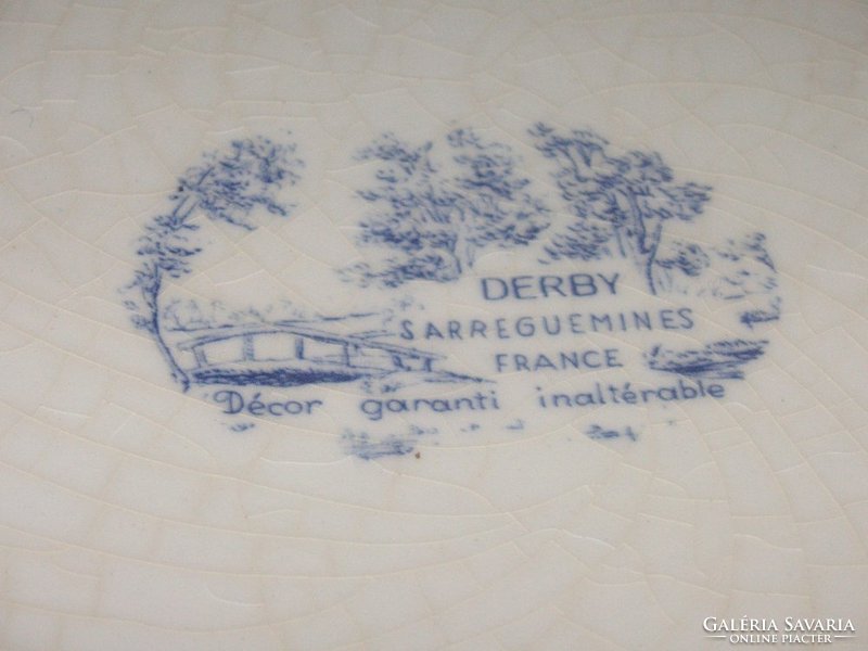 Saregeumines antik lapos tányérok 6 db, a Derby sorozatból, 2 db-on hajszálrepedés található, 26 cm.