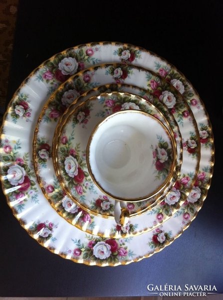 A curiosity! 12 Personal royal albert english tea/biscuit cerebration sparkling snow white porcelain
