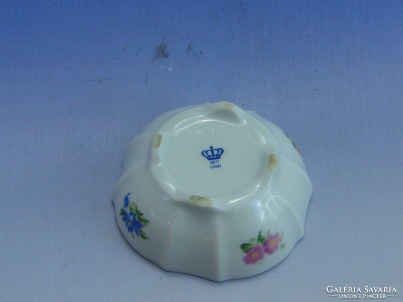 0A795 Jelzett német porcelán bonbonier GDR