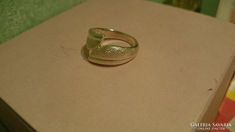 Gyönyörű 925 - ös ezüst gyűrű 