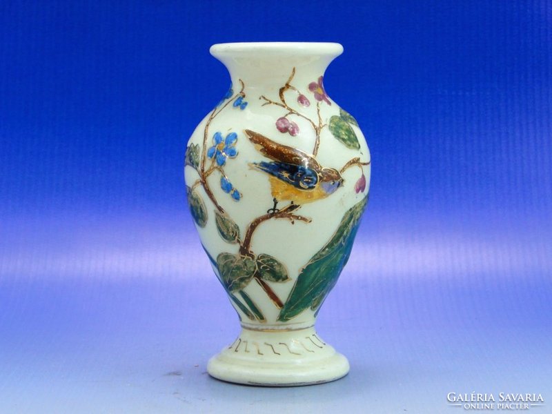 0B279 Vajszínű kisméretű madaras kerámia váza