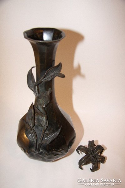 Bronz szecesziós  váza